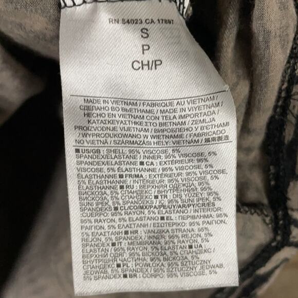 Banana Republic Tribal Tank Top Shelf Bra Keyhole Neck Size Small - Picture 9 of 11